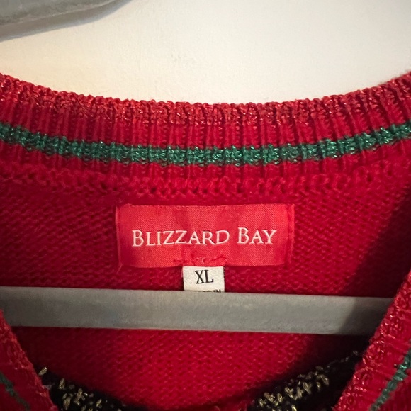 Christmas vest - Picture 2 of 3